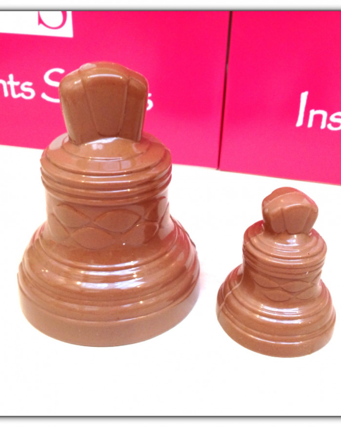 Moyenne cloche chocolat au lait