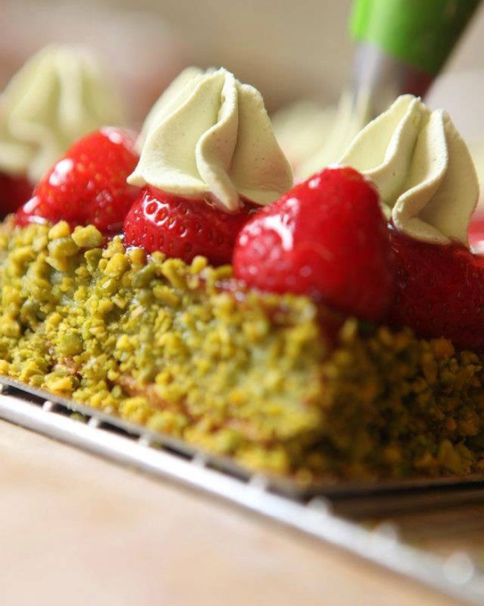 Tarte Trocadéro Fraises Pistache 13 pers