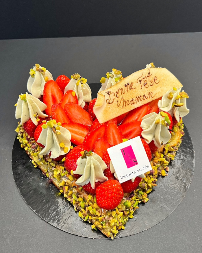 Coeur Trocadéro Fraises Pistache 4-5 pers (Taille unique)